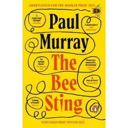 The Bee Sting [Paperback]