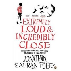 Extremely Loud and Incredibly Close [Paperback]